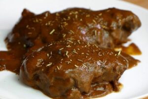 carrilleras de ternera al vino tinto