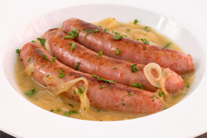 salchichas al vino blanco