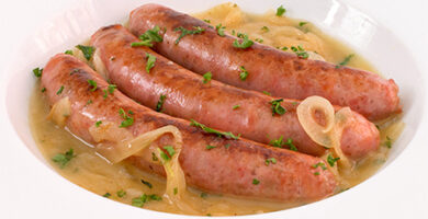 salchichas al vino blanco